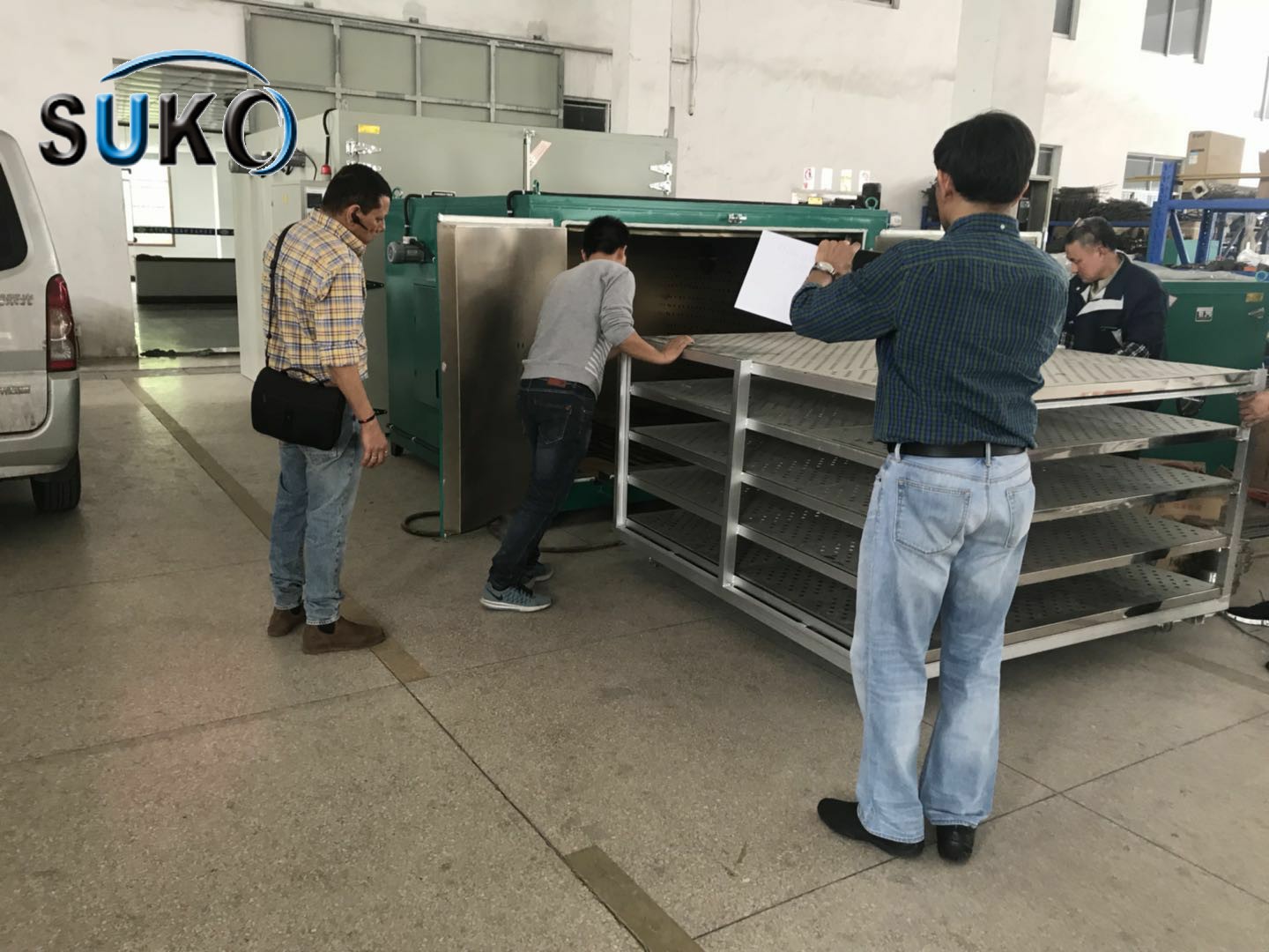 https://www.sukoptfe.com/sintering-furnace-manufacturers/